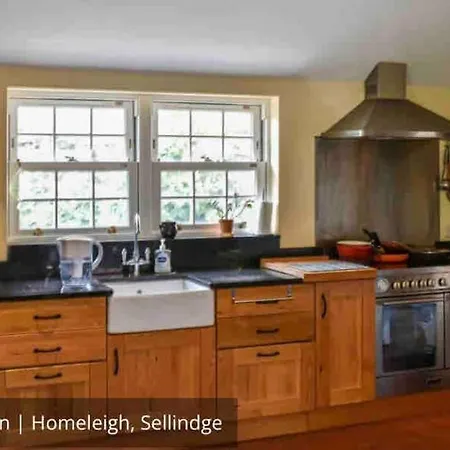 Nature Charm & Fruit Delights, Multi-Generation Celebratory Home -Try, Relax, Repeat - Sellindge Ashford  Buitenkant foto