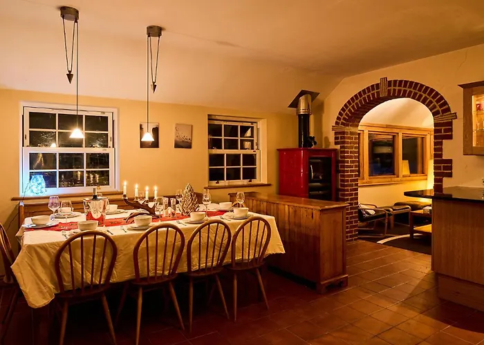 Nature Charm & Fruit Delights, Multi-Generation Celebratory Home -Try, Relax, Repeat - Sellindge