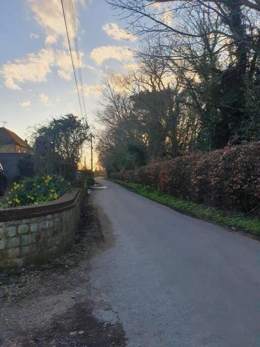 Nature Charm & Fruit Delights, Multi-generation Celebratory -try, Relax, Repeat - Sellindge Holiday home