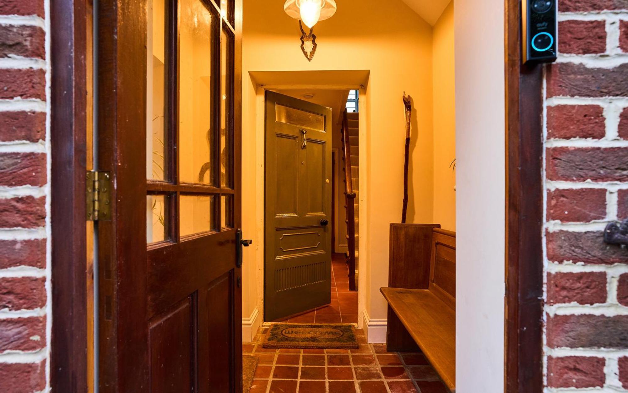 Nature Charm & Fruit Delights, Multi-generation Celebratory -try, Relax, Repeat - Sellindge Holiday home *